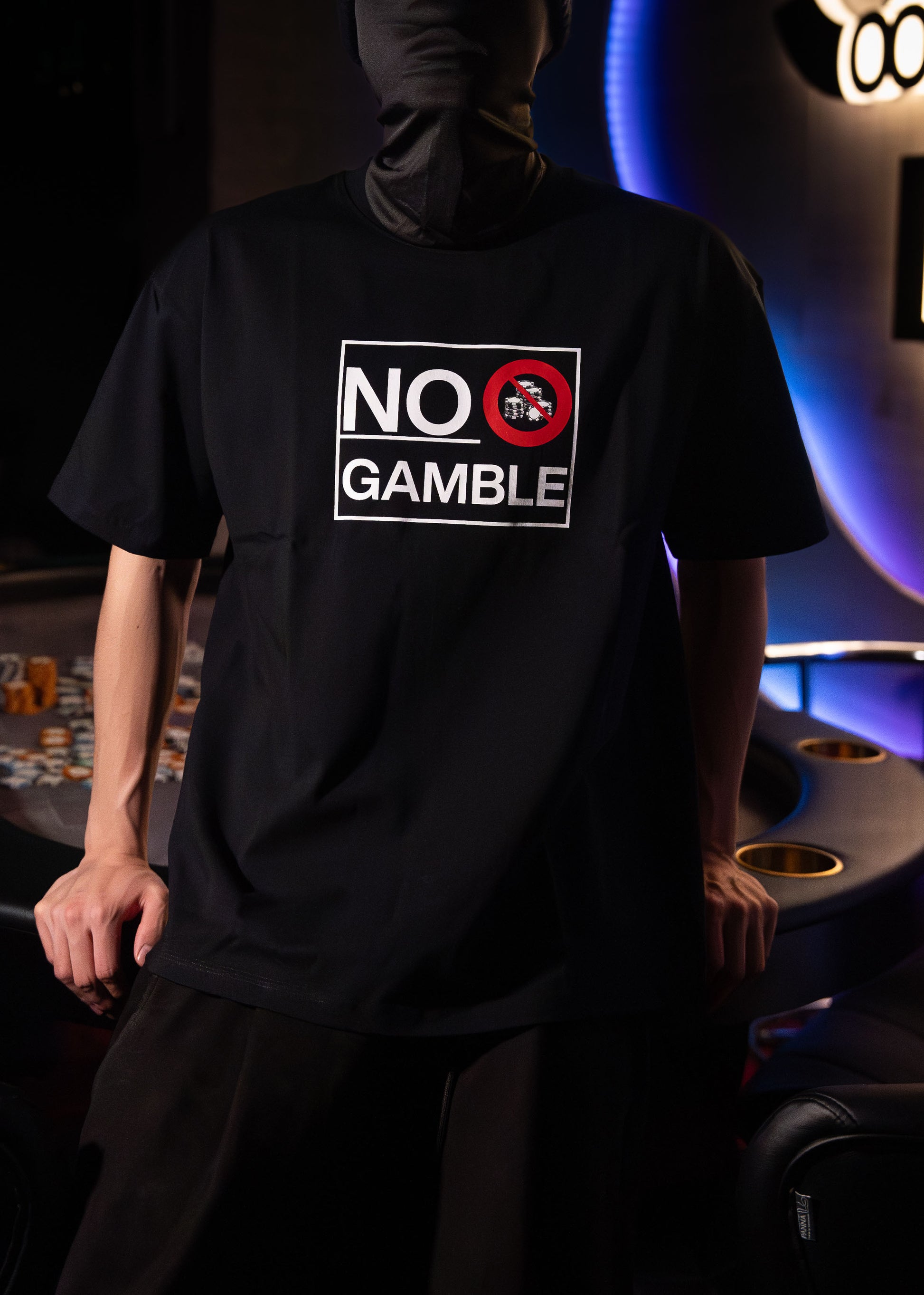 破産するキリストT(black)