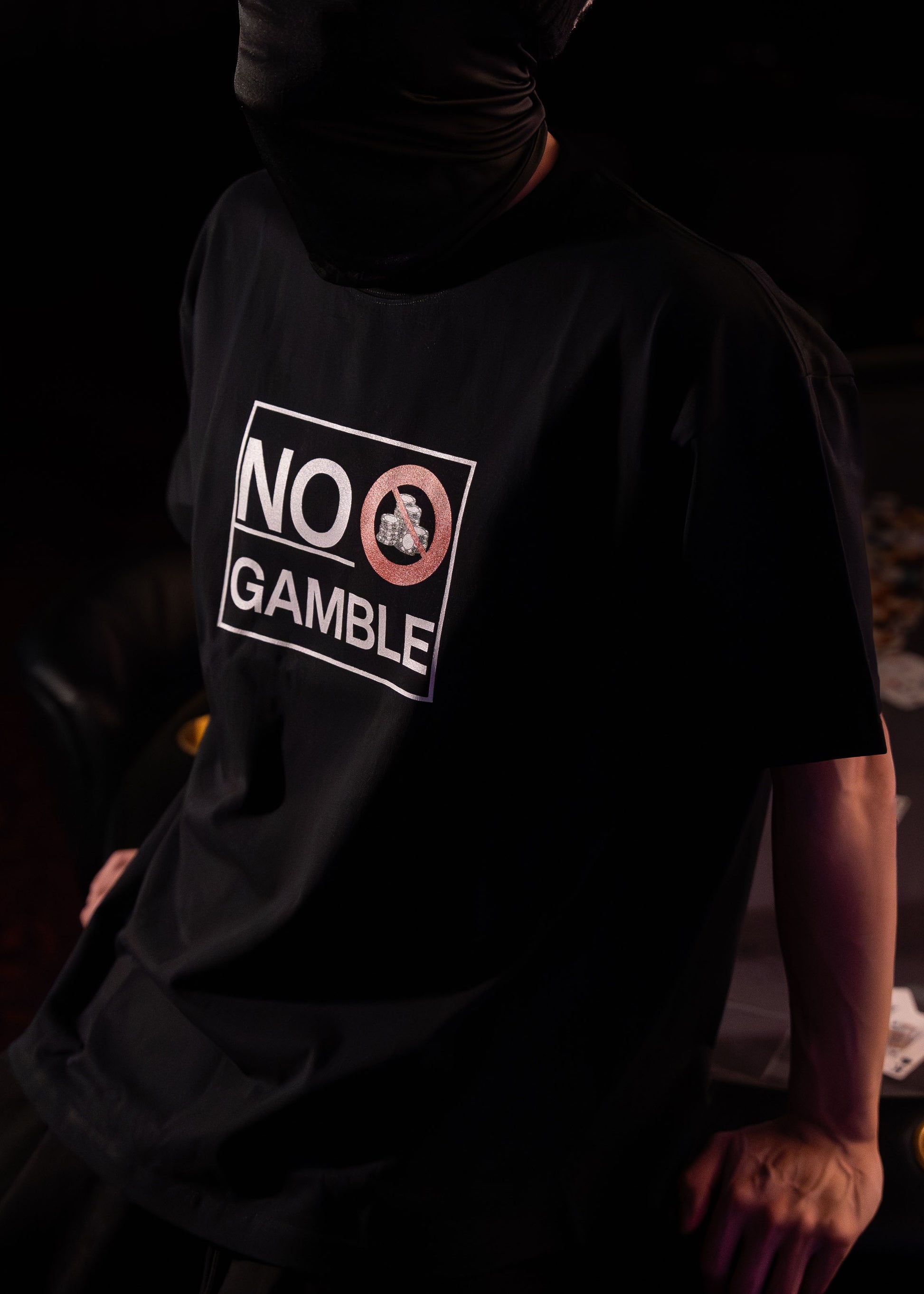 破産するキリストT(black)