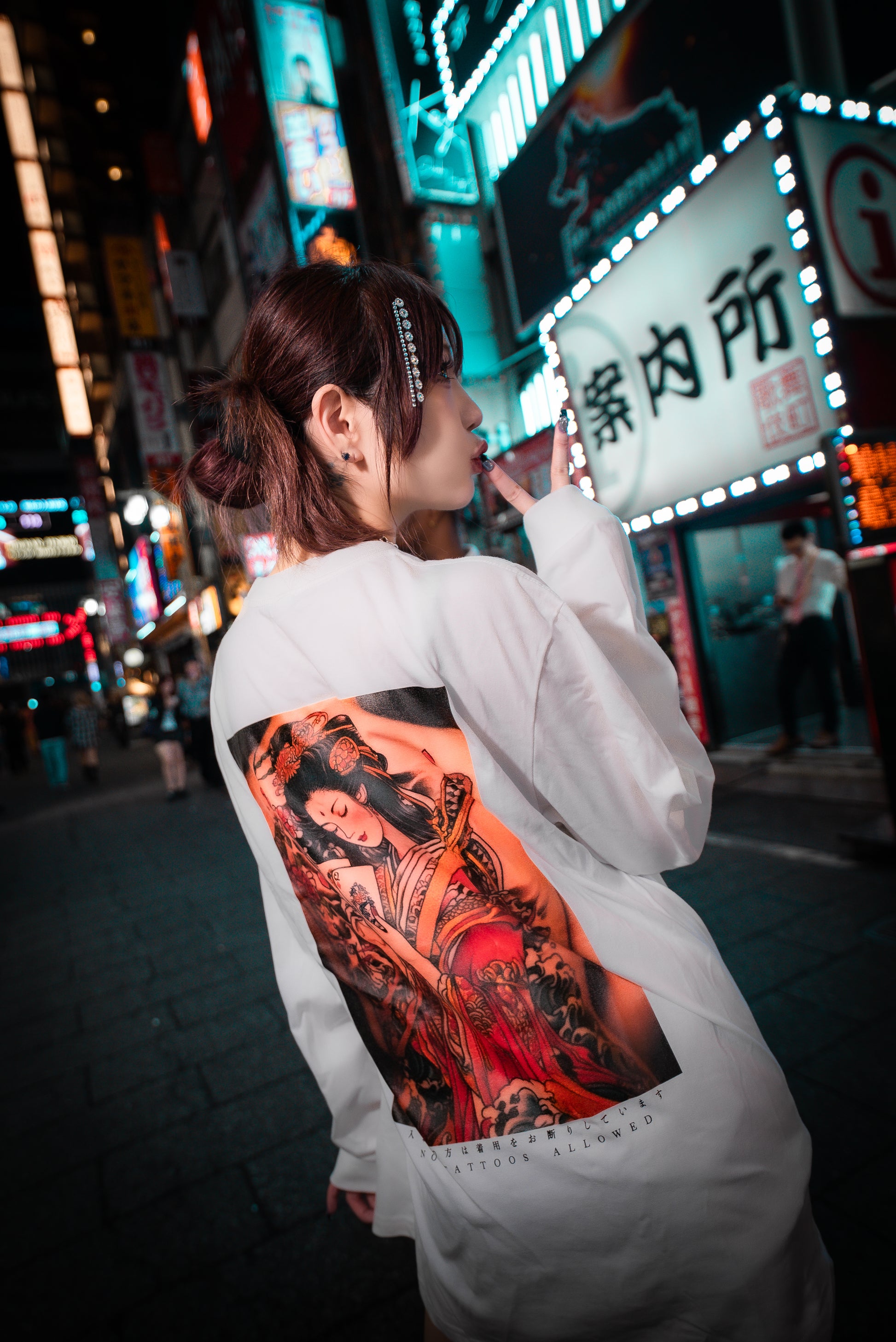 幸運の女神様 (white)