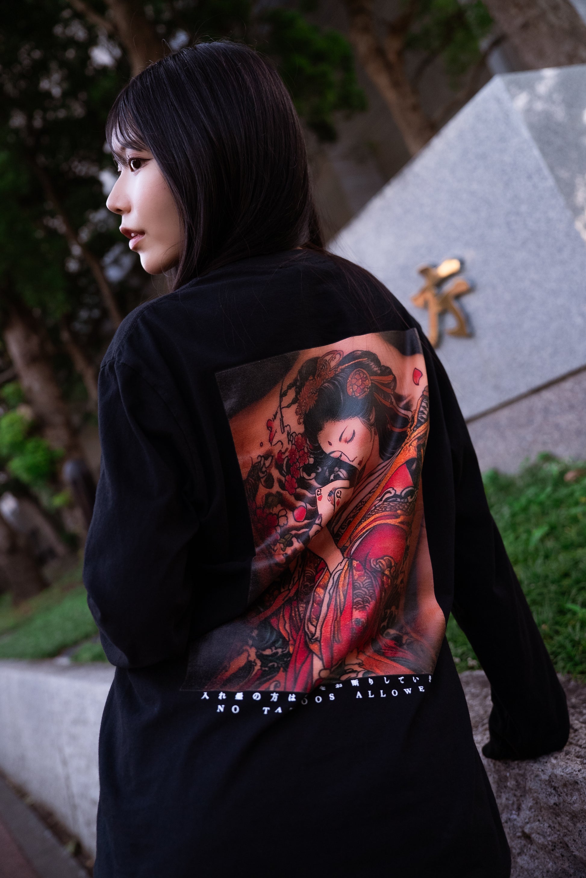 幸運の女神様 (black)