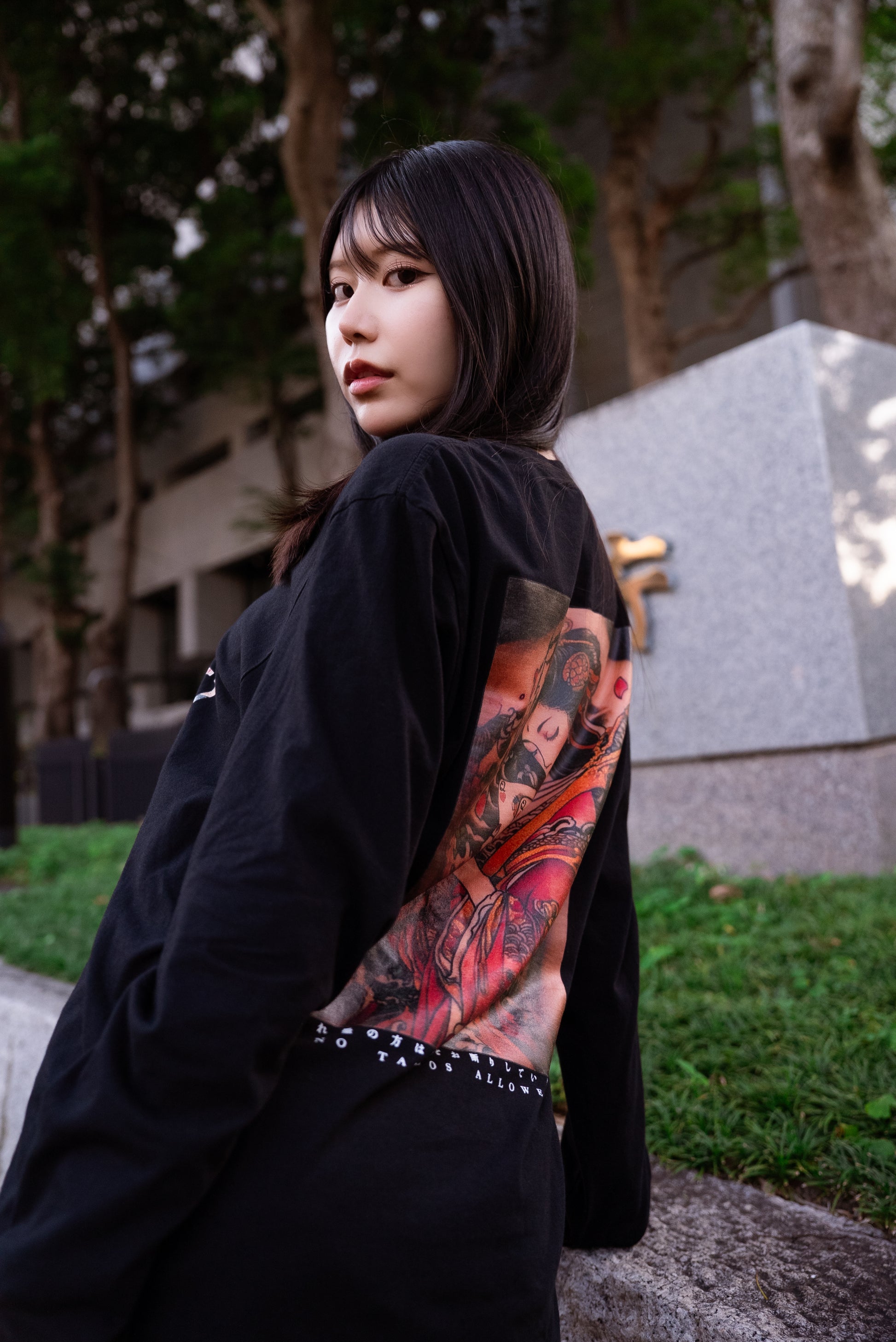幸運の女神様 (black)