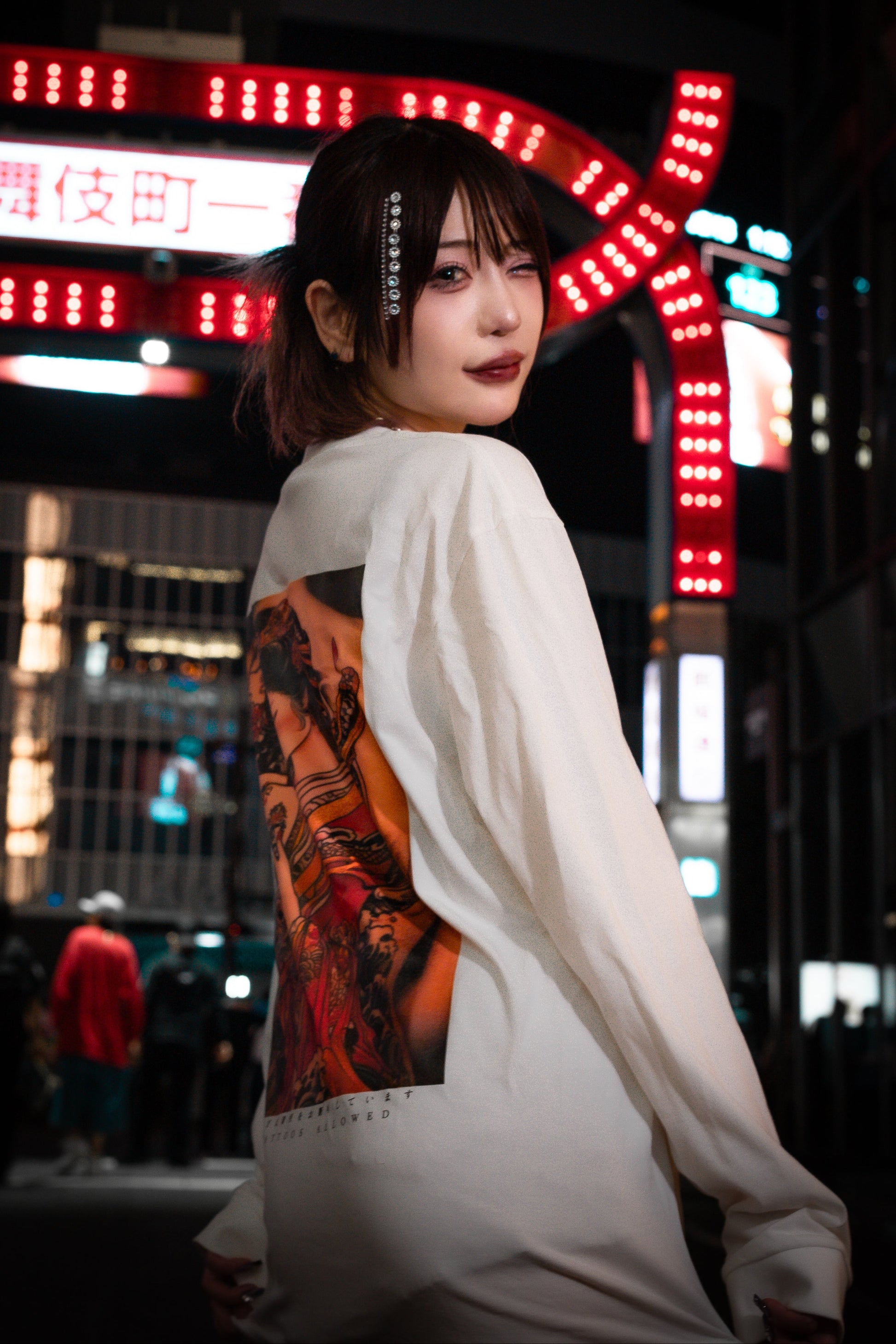 幸運の女神様 (white)